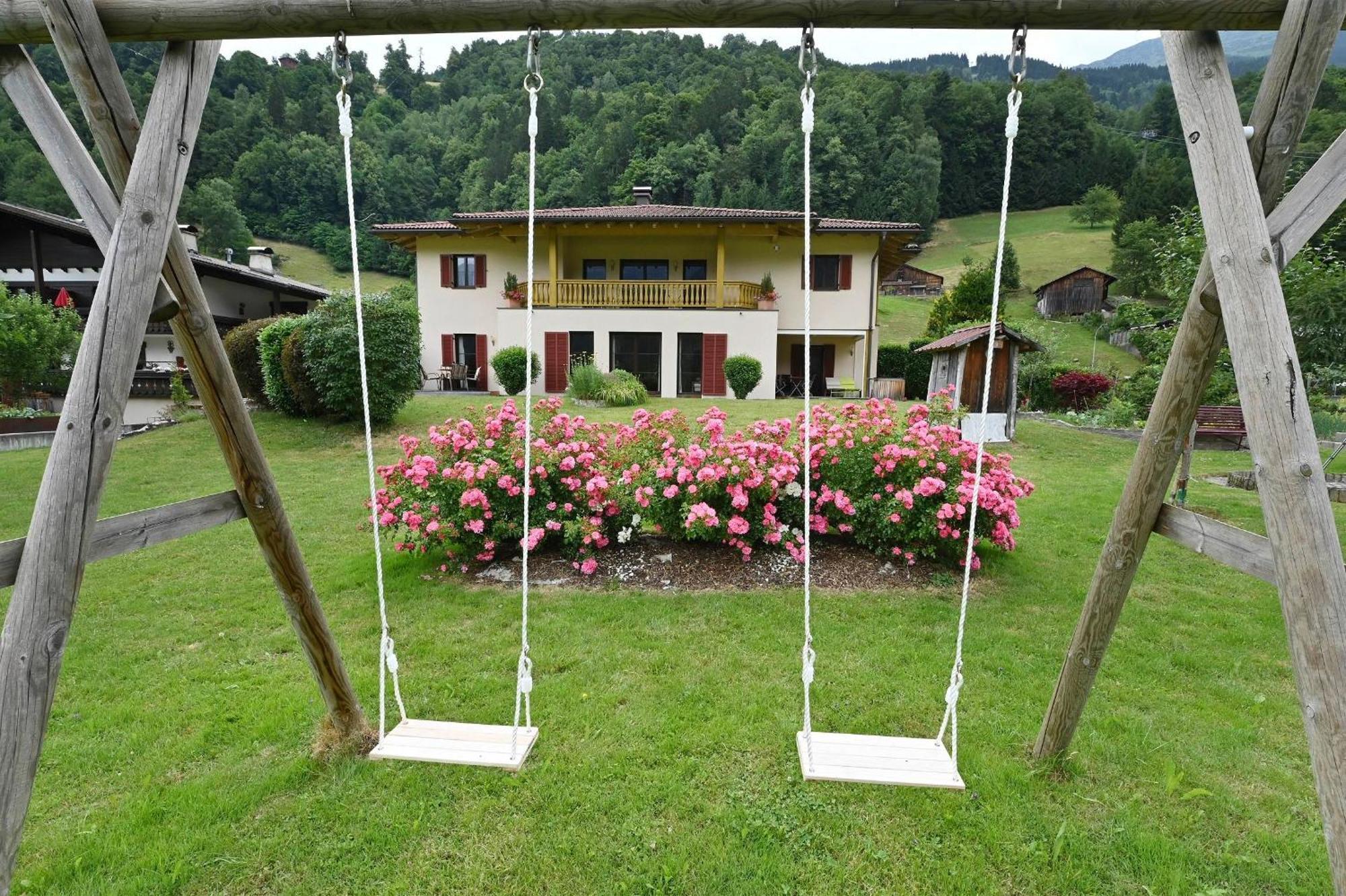Ferienhaus Schwarzhans Schruns Exterior photo
